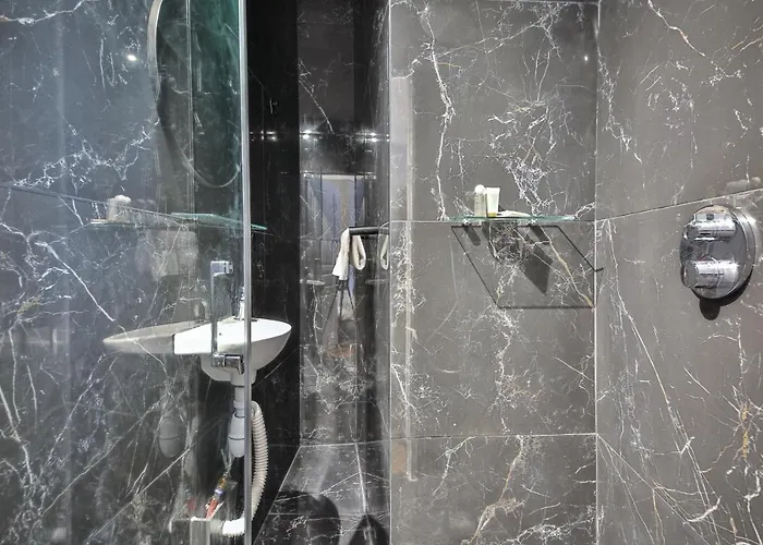 New Triplex 6pers#etoile#porte Maillot#porte Champerret Parigi