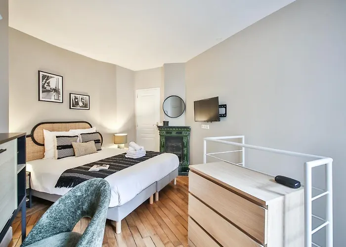 New Triplex 6pers#etoile#porte Maillot#porte Champerret Parigi