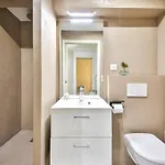 New Triplex 6pers#etoile#porte Maillot#porte Champerret דירה